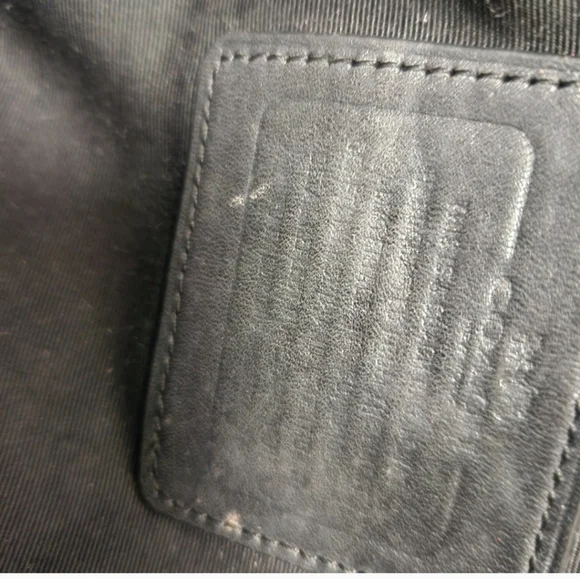 Coach Black Women's Bag FINAL PRICE - Picture 5 of 5